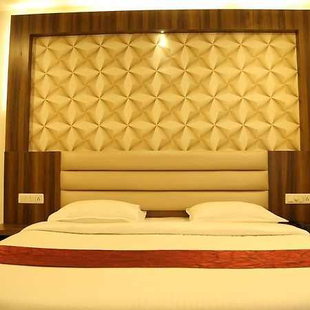 הופסט Hotel Shivananda מראה חיצוני תמונה