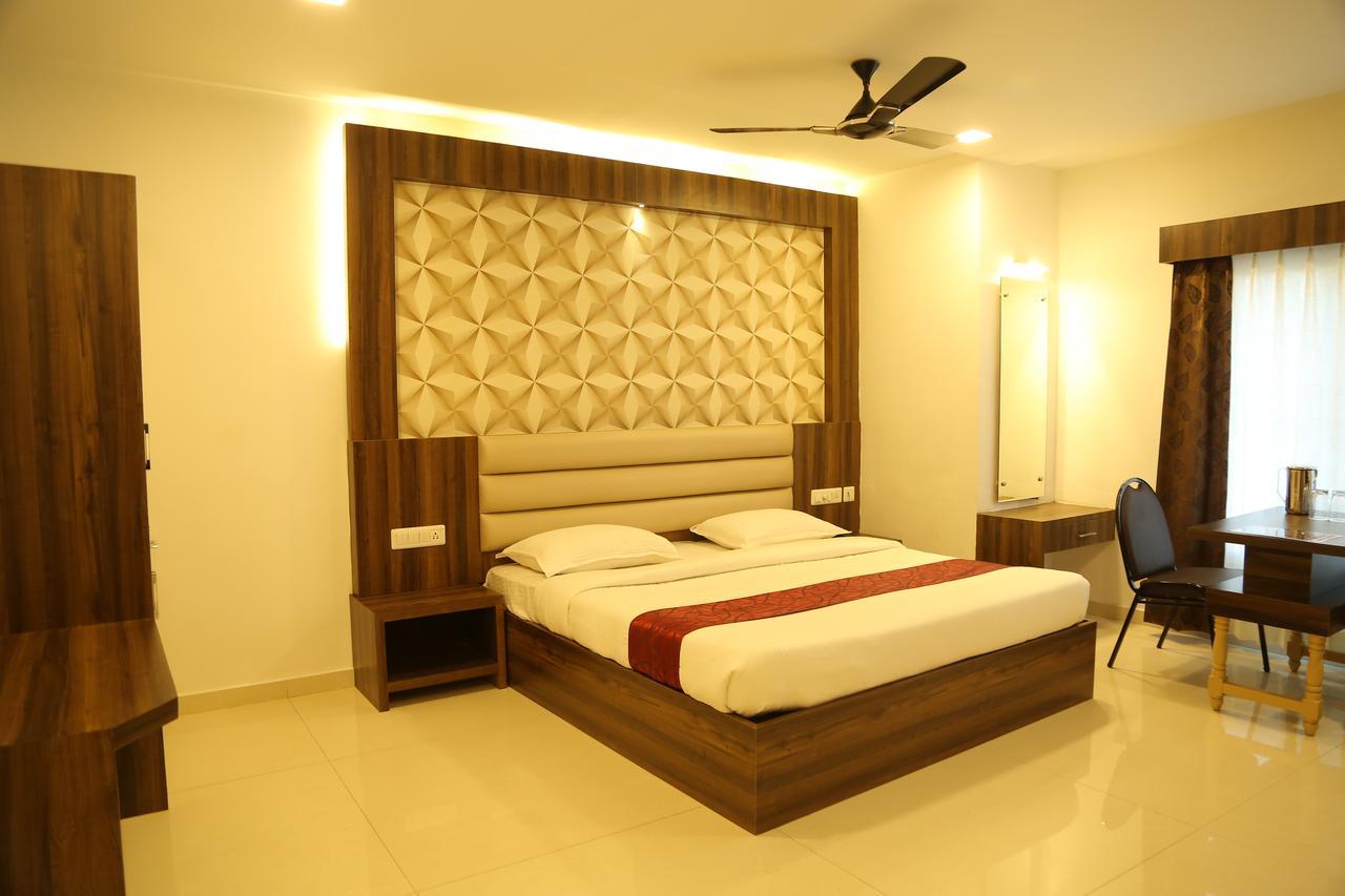 הופסט Hotel Shivananda מראה חיצוני תמונה