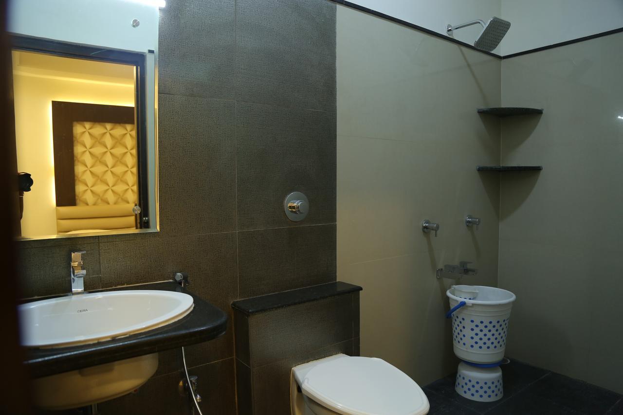 הופסט Hotel Shivananda מראה חיצוני תמונה