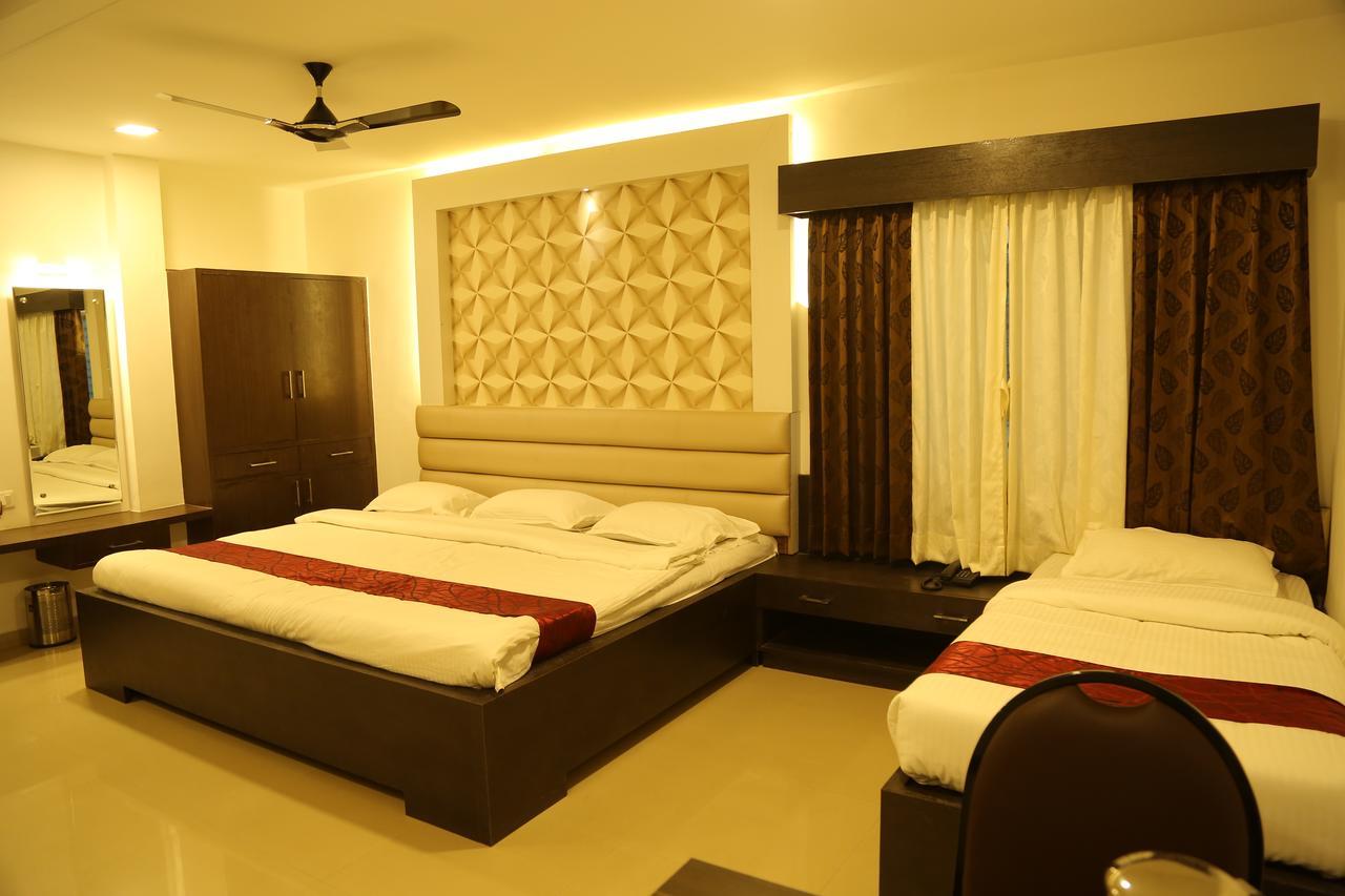 הופסט Hotel Shivananda מראה חיצוני תמונה