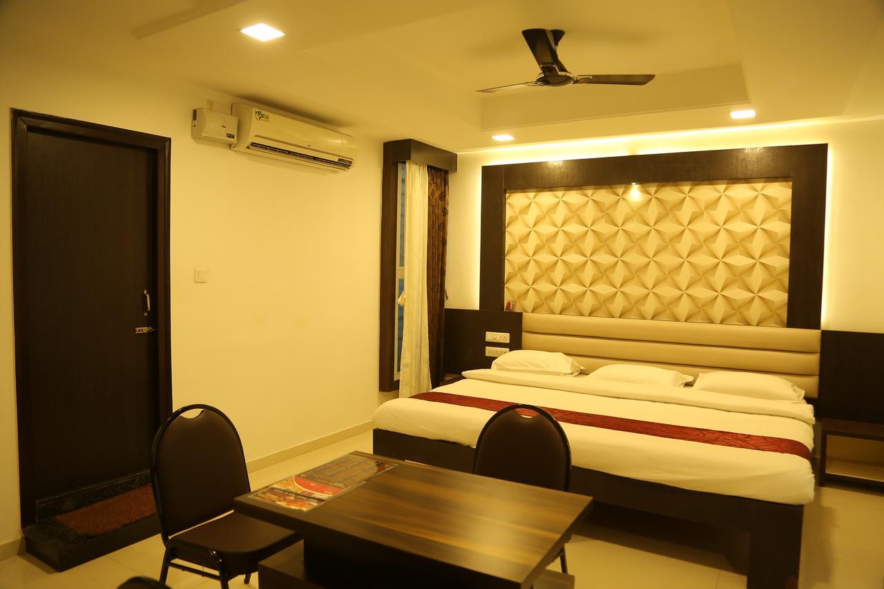הופסט Hotel Shivananda מראה חיצוני תמונה