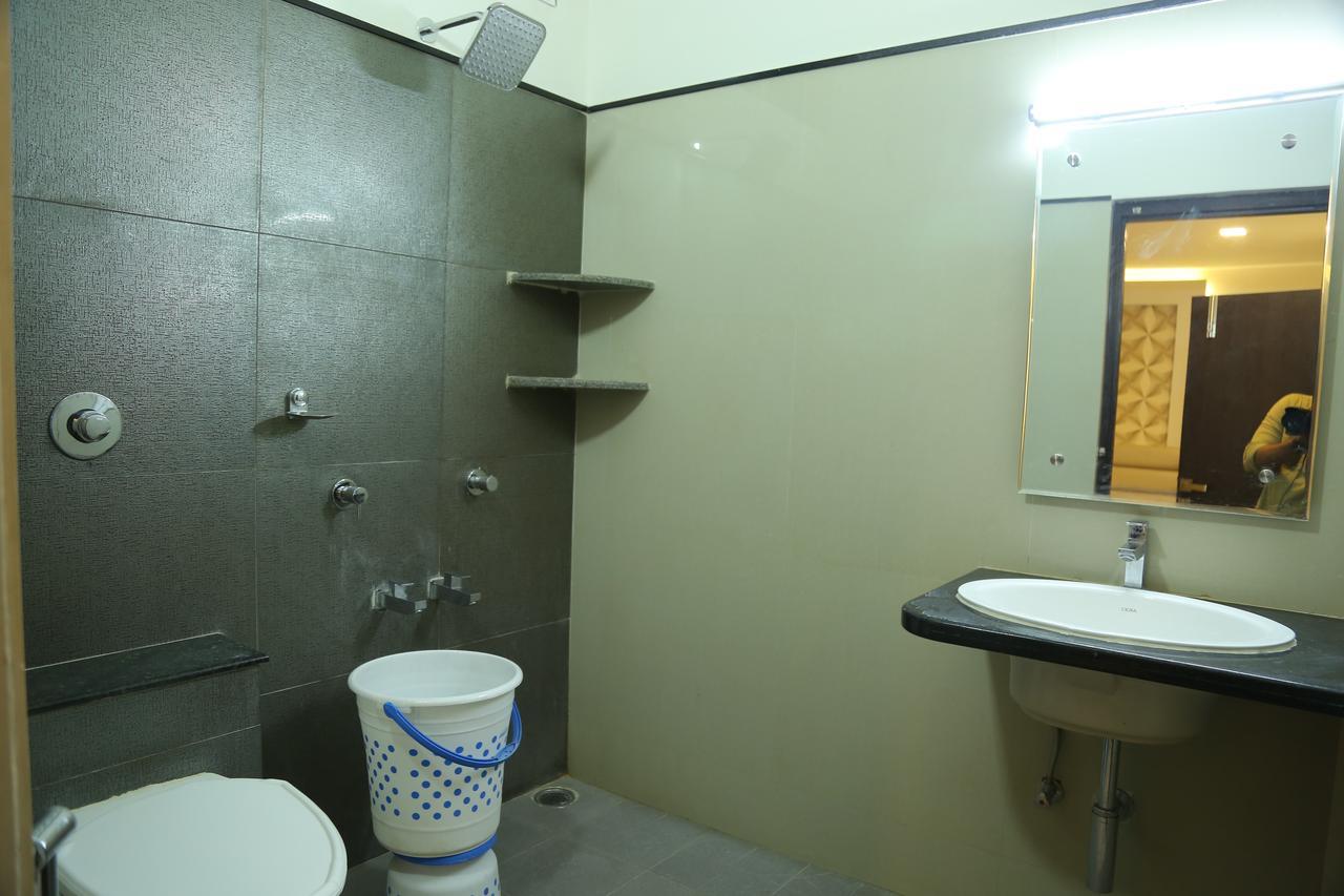 הופסט Hotel Shivananda מראה חיצוני תמונה